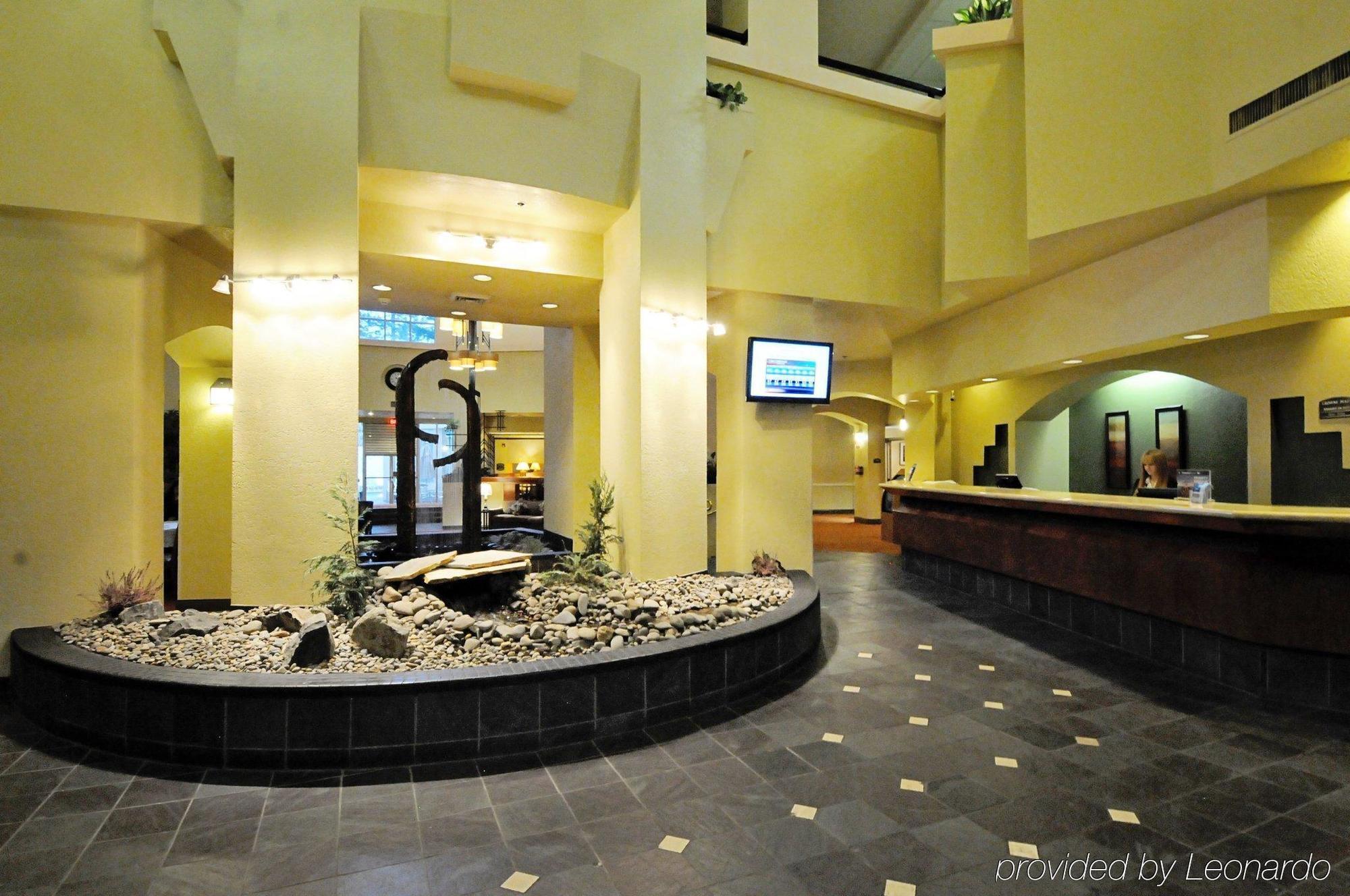 Crowne Plaza Portland - Lake Oswego, An Ihg Hotel Екстериор снимка